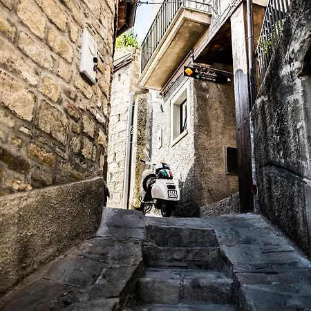 Panzió La Gradinata Castelmezzano